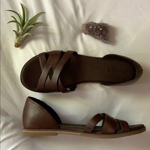 Timberland Caswell closed back sandals